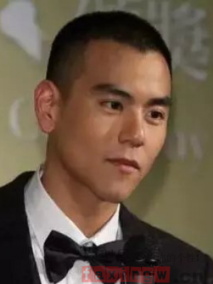 好看的寸头发型 简单但就是显帅