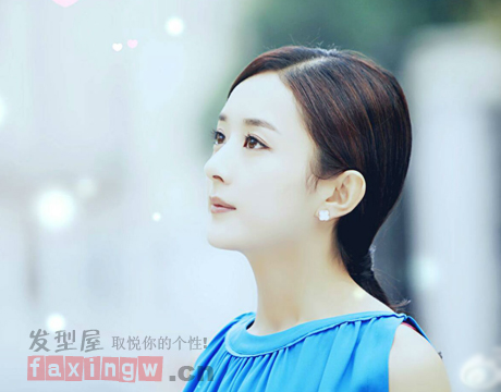 趙麗穎《妻子的秘密》熱播 中分長直發溫柔清純