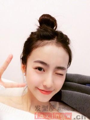 清涼丸子頭  簡潔大方俏皮可愛