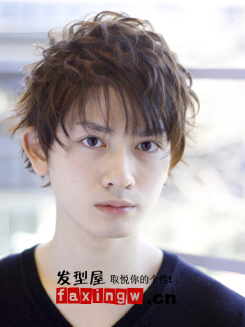 2012年最新日系男士髮型 流線感髮絲潮流今年
