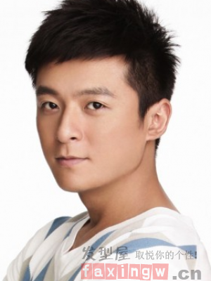 朱雨辰戀情曝光 清爽短髮散發男人味
