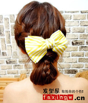 簡單韓式編髮教程 打造溫婉蘿莉髮型