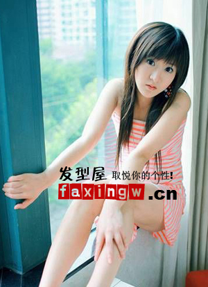 漂亮女生直發劉海髮型圖片