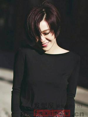 1475918176307804.jpg 不燙的短髮髮型女 散發不同的韻味
