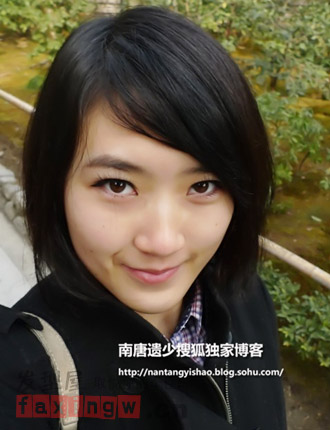 馮小剛女兒馮思羽私房照 中長髮漂亮活潑