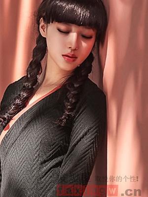 韓國的麻花辮髮型美女圖片
