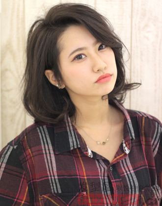 大臉女生燙髮髮型 時尚瘦臉氣質UP