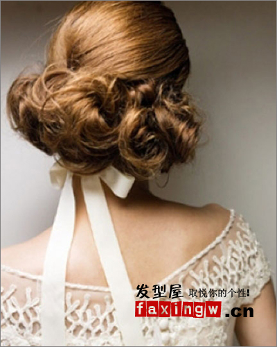 最新款大氣露額新娘盤發髮型設計圖片 彰顯高貴女王范