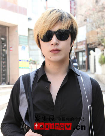 時尚街拍透露2011男生最潮髮型