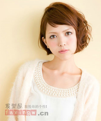 2013女生短髮設計 棕色捲髮秋冬最流行
