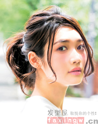 9款長發扎發髮型 打造清新淑女氣質
