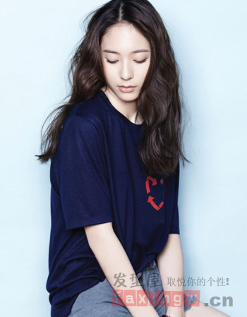 唯美捲髮髮型盤點    時尚黑色最應季