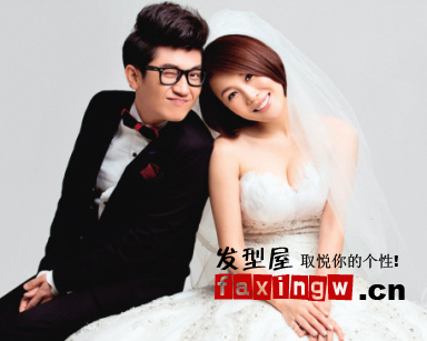 《中國好聲音》金志文23日將大婚 甜蜜搞怪婚紗照片曝光