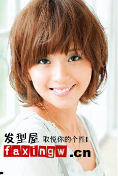 秋季流行髮型推薦:女生短髮燙髮髮型