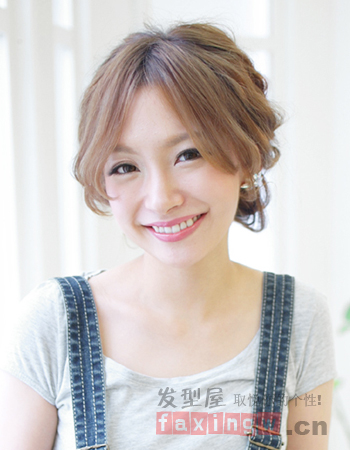 日系方臉髮型設計 時尚造型簡單修顏