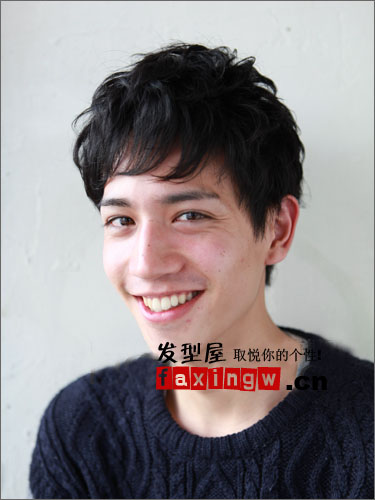 2013最受歡迎的日系男生髮型圖片 尊享王子般氣質