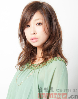 熱薦9款中長發髮型 打造甜美俏麗美人