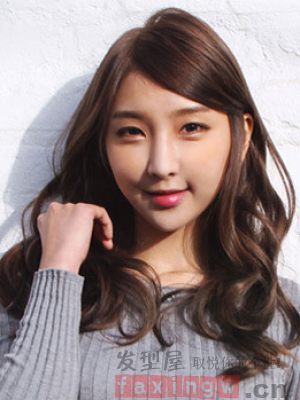 韓式女生捲髮介紹 簡單甜美顯時尚