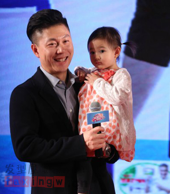  吳尊女兒pk李小鵬女兒 《爸爸回來了》寶寶髮型大集合