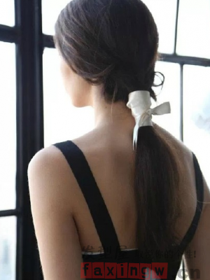 女生扎發想要更新穎有氣質 扎頭髮的發繩很重要