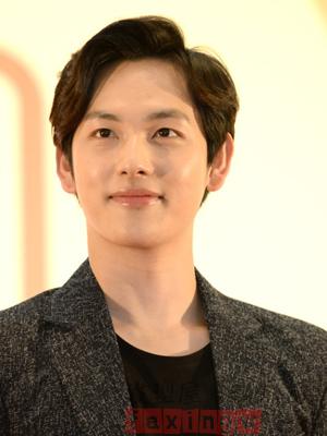 男生軟發質適合髮型 魅力男標準髮型