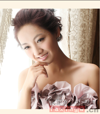 2014甜美韓式新娘髮型 打造獨特驚艷的女生