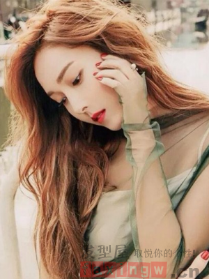 韓式浪漫燙髮髮型 輕鬆凸顯女神范