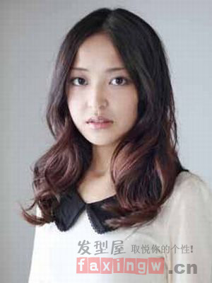 簡單日系中長發燙髮 優雅VS甜美隨你挑