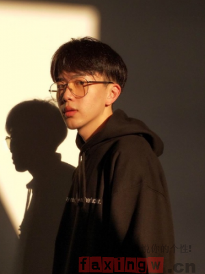 正流行的陽光男生短髮髮型 你的青春永不落幕
