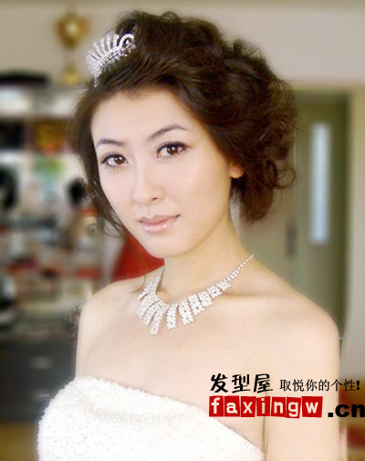 2012年最新當天結婚新娘髮型推薦