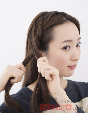 diy馬尾編髮教程 凸顯滿滿的少女感