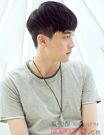 三七背頭復古潮男髮型教程圖解 三七背頭復古潮男髮型教程圖解