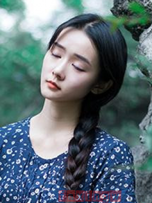最新女生麻花辮圖片分享