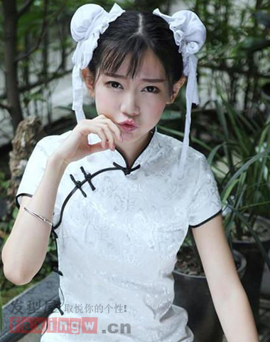 中國最美女漢子彌秋女怪獸火爆網路 包包頭扮春麗萌翻網友