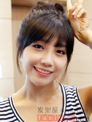 韓式甜美女生耳發造型  清新鬢髮時尚瘦臉