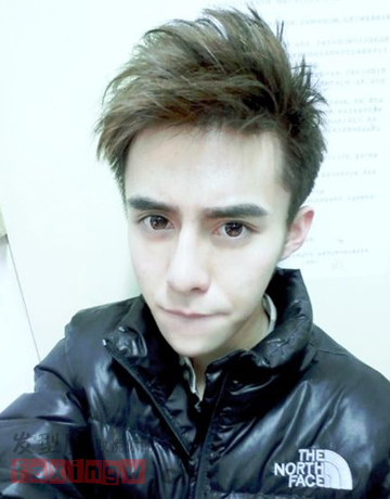 帥氣男學生短髮髮型 青春時尚是王道