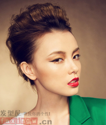 最新盤發圖片 展現高貴十足的女人味