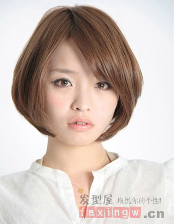 女生劉海短髮髮型 時尚甜美還修顏