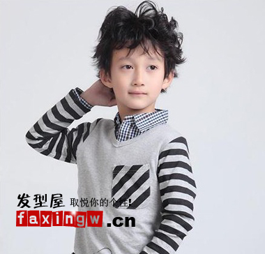 韓式小男孩短髮髮型圖片 天真幼稚