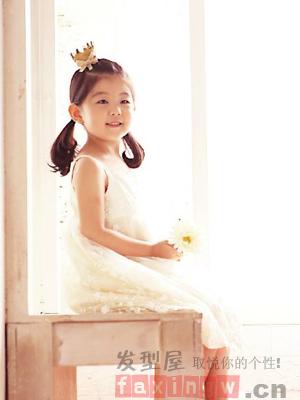 1474079519323521.jpg 小孩公主頭髮型 做個美艷小公舉