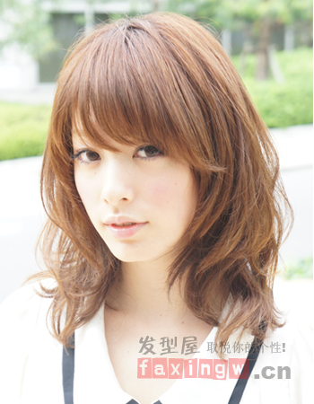 15年中發燙髮髮型搶先看 優雅知性完美提人氣