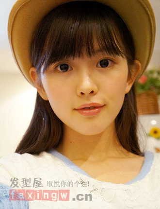 南昌大學校花鐘恩淇私照走紅 純美髮型似鄰家女孩