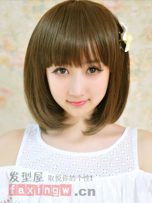 2014最新可愛波波頭髮型    齊劉海更顯呆萌氣質
