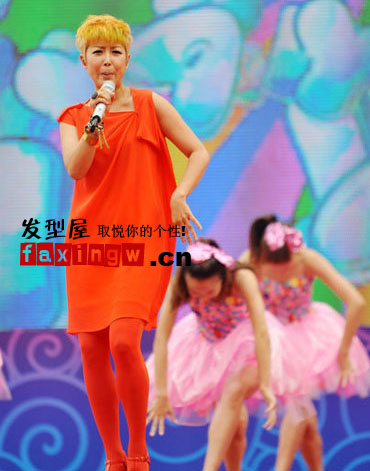 孫悅個性潮流金色短髮髮型圖片