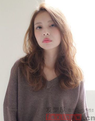 女生燙髮髮型圖片 時尚靈動最搶眼