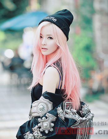 韓國女生時尚髮型  獨特發色更搶眼