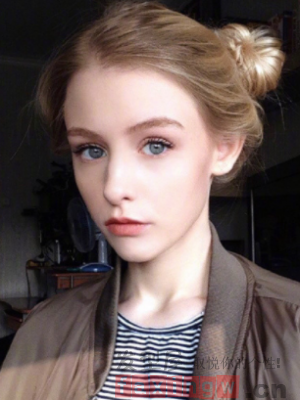 俄羅斯十九歲少女精靈一樣的可愛髮型了解一下