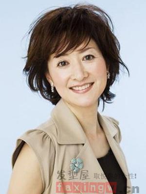 年紀大的婦女髮型圖 輕鬆遮掩年齡