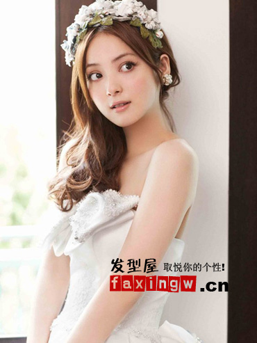佐佐木希唯美浪漫婚紗照新娘髮型圖片