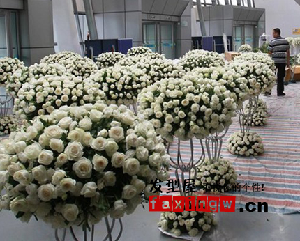 林丹謝杏芳今日大婚 海量婚禮現場婚紗照髮型圖片